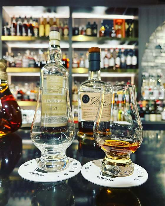 GlenDronach 21 & Friends