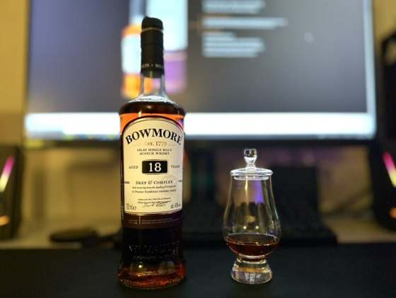 Bowmore 18 Deep & Complex